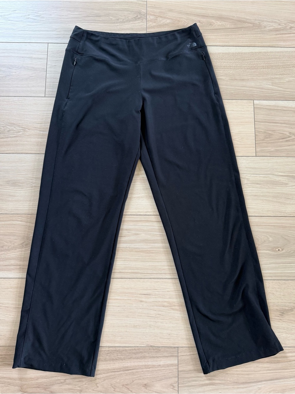 The North Face FlashDry Women’s Black Athletic Pants Large